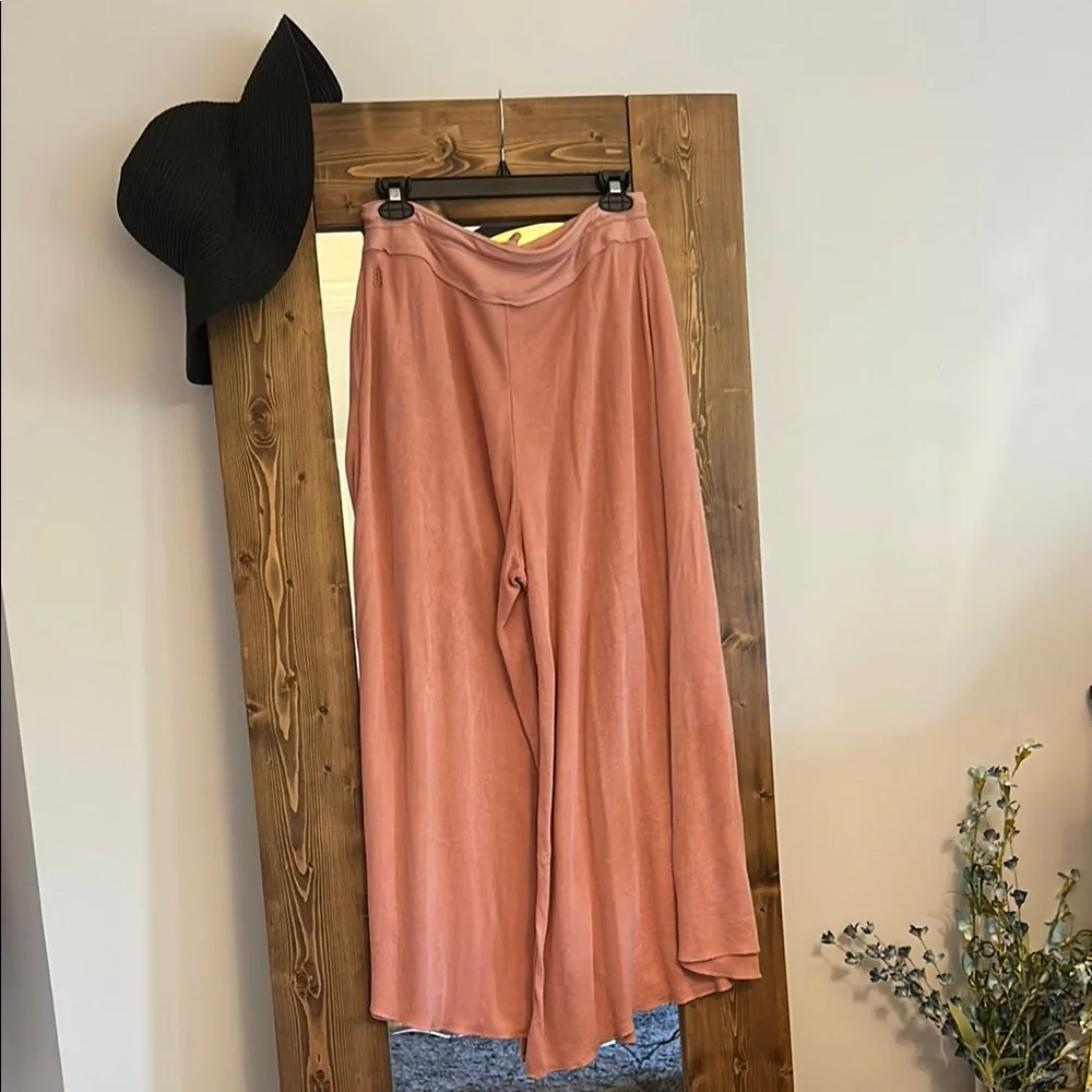 FP Movement by Free People Peach Wide Leg Pants - Picture 2 of 4